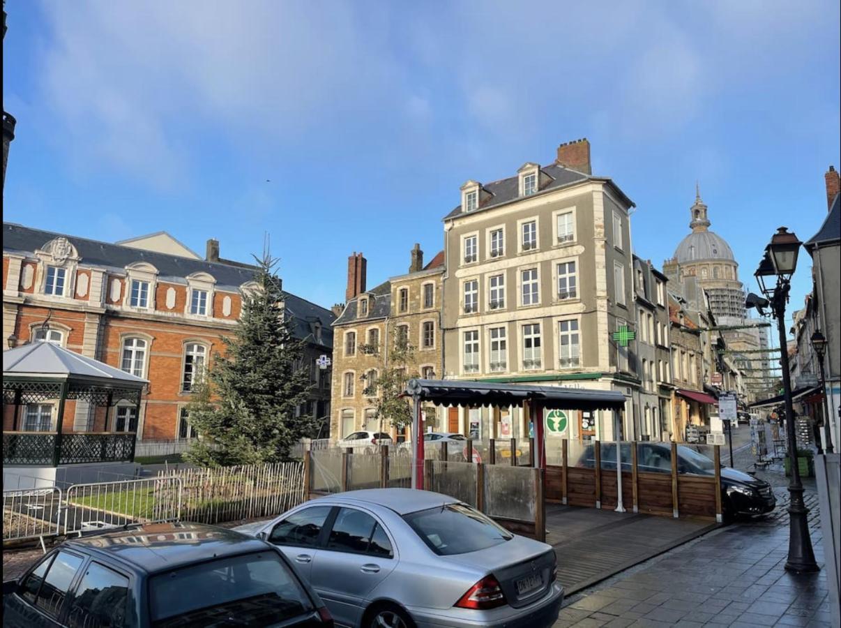 Le Henry Au Coeur De La Vieille Ville Boulogne-sur-Mer Exterior foto